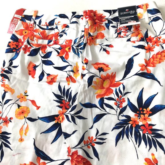 St John’s Bay Slimming Floral Summer Capri Pants Sz 8 NWT - Picture 8 of 14